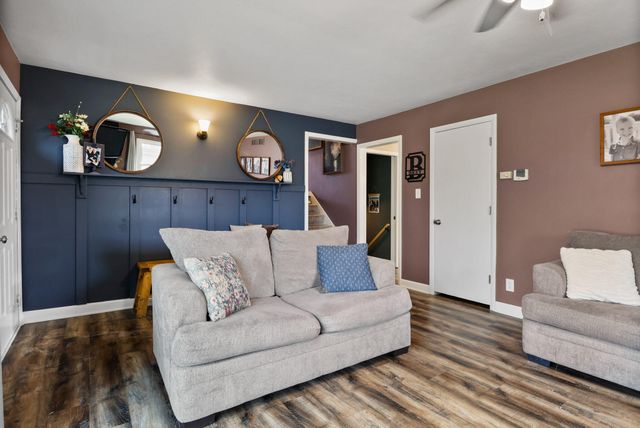 221 E Elizabeth Drive, Crown Point, IN 46307