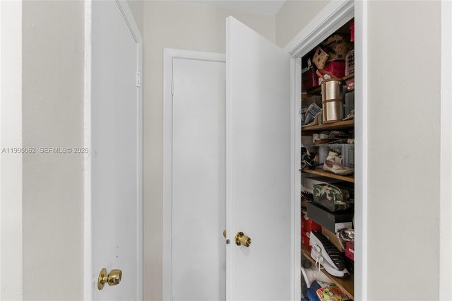 6330 Funston St, Hollywood, FL 33023