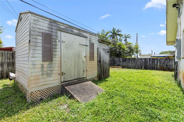 6330 Funston St, Hollywood, FL 33023