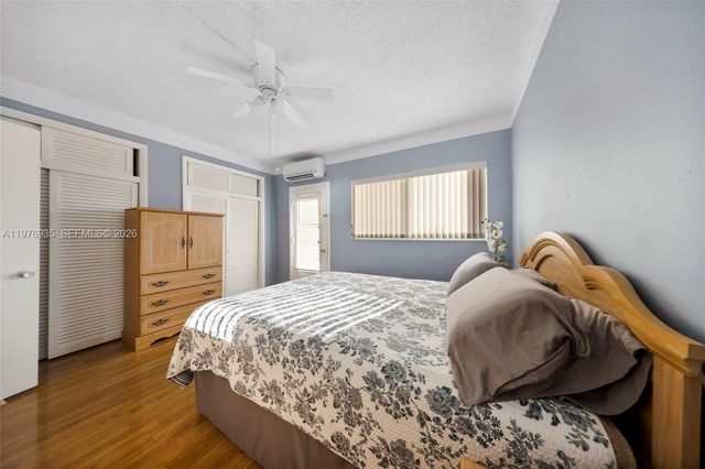 900 SW 10th Ter 8S, Hallandale Beach, FL 33009