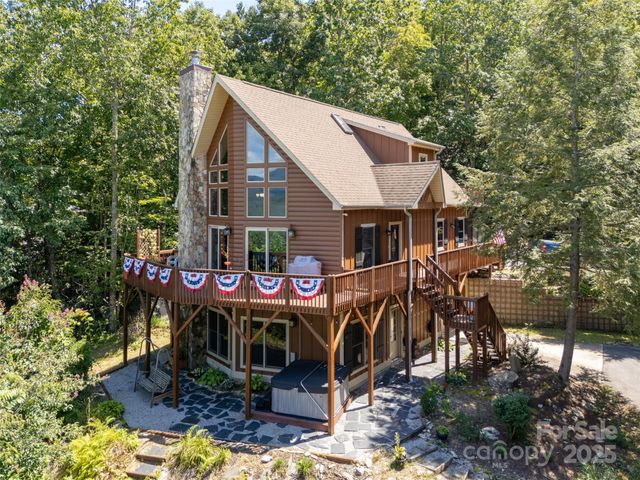 50 Bald Ridge Road, Hendersonville, NC 28792