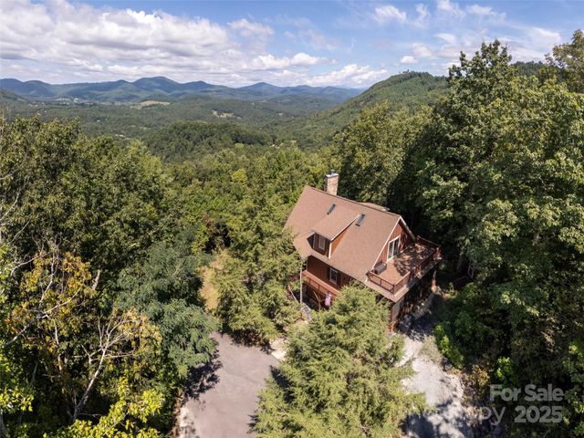 50 Bald Ridge Road, Hendersonville, NC 28792