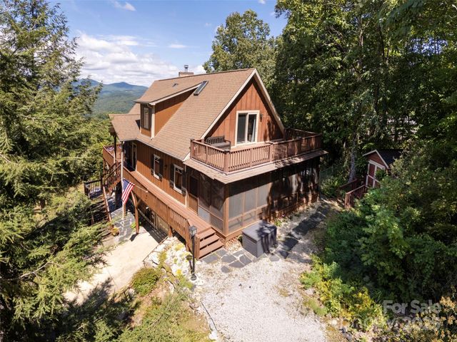 50 Bald Ridge Road, Hendersonville, NC 28792