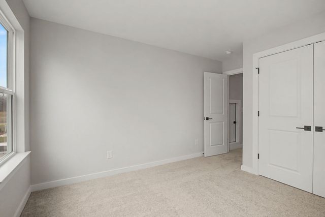 3600 Heartland Dr, Columbia, TN 38401