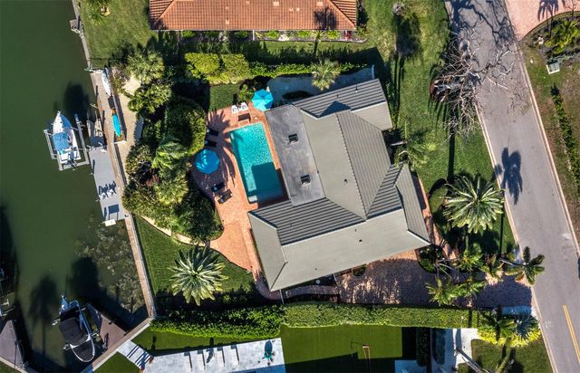 513 OUTRIGGER LANE, Longboat Key, FL 34228