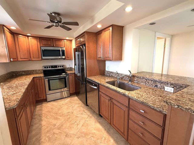 5200 N Flagler Drive 1604, West Palm Beach, FL 33407