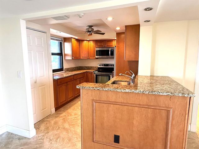 5200 N Flagler Drive 1604, West Palm Beach, FL 33407