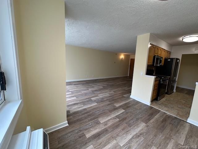 14 Nosband Avenue 1j, White Plains, NY 10605