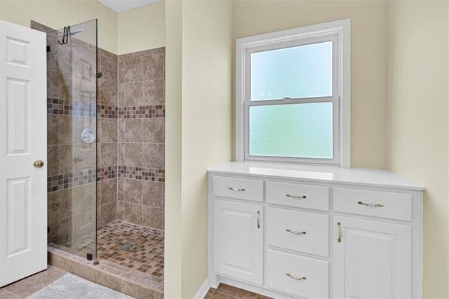 150 Cherry Hills Circle, Gardner, KS 66030