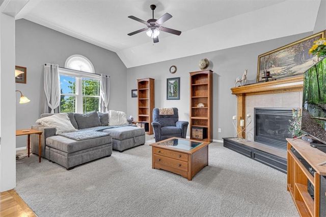 150 Cherry Hills Circle, Gardner, KS 66030