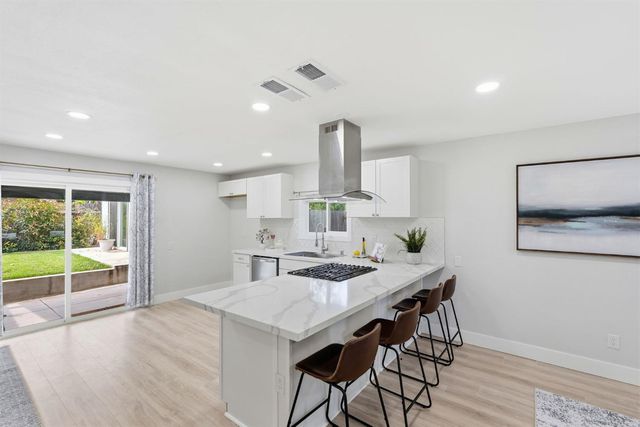 7636 Linden Ave, Citrus Heights, CA 95610