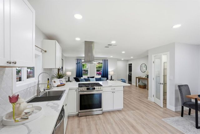 7636 Linden Ave, Citrus Heights, CA 95610