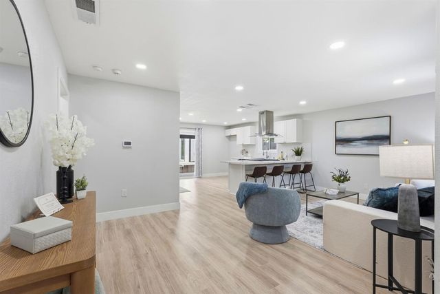 7636 Linden Ave, Citrus Heights, CA 95610