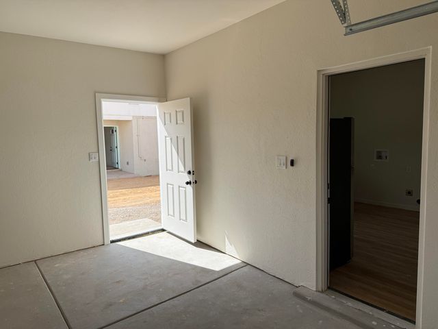 3741 San Isidro Street NW, Albuquerque, NM 87107