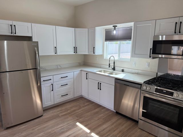 3741 San Isidro Street NW, Albuquerque, NM 87107