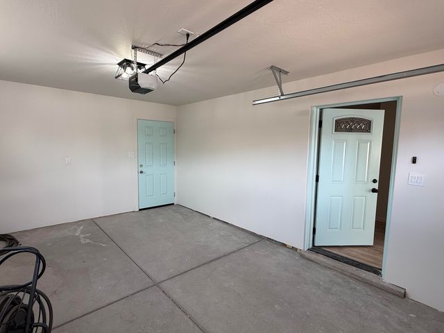 3741 San Isidro Street NW, Albuquerque, NM 87107