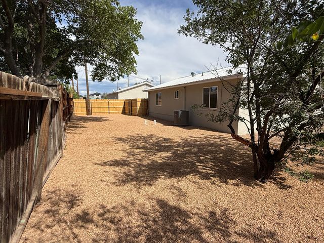 3741 San Isidro Street NW, Albuquerque, NM 87107