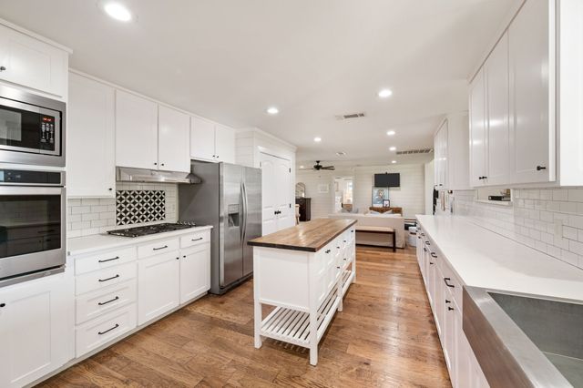 504 Main Street, Roanoke, TX 76262