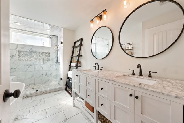 504 Main Street, Roanoke, TX 76262