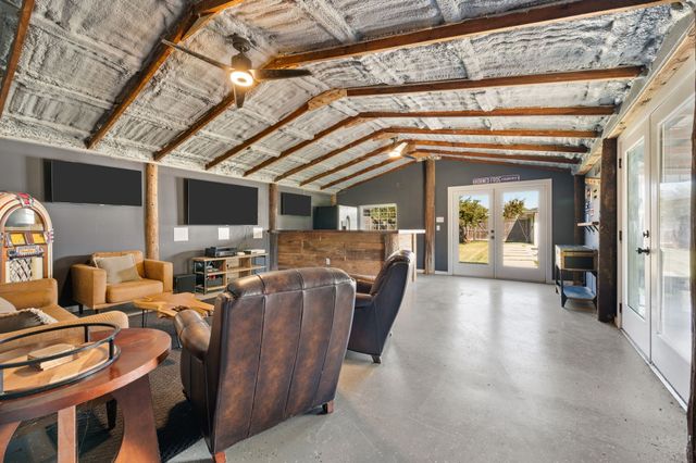 504 Main Street, Roanoke, TX 76262