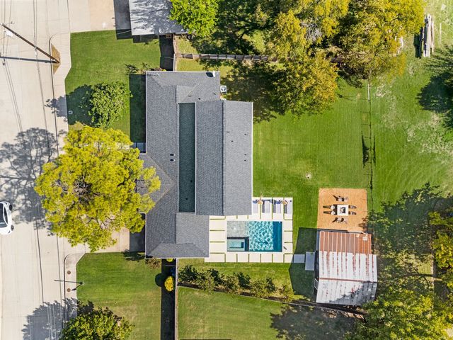 504 Main Street, Roanoke, TX 76262