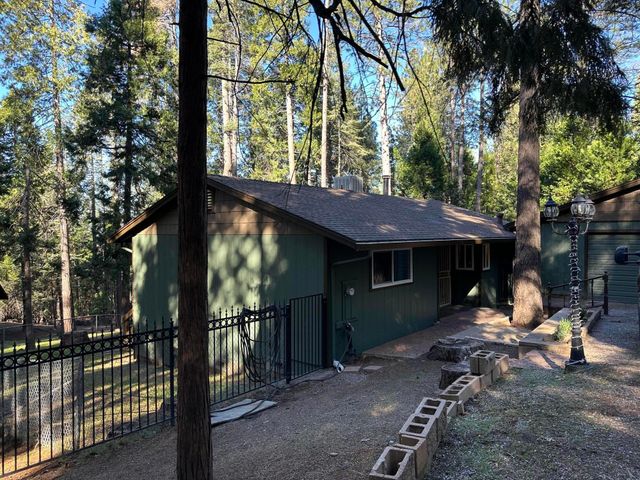 7220 Shasta Forest Drive, Shingletown, CA 96088