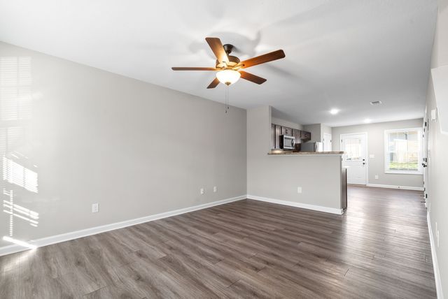 243 Smithson Ln Unit F, Clarksville, TN 37040