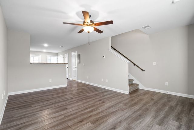 243 Smithson Ln Unit F, Clarksville, TN 37040