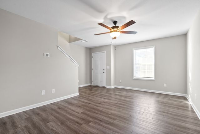 243 Smithson Ln Unit F, Clarksville, TN 37040