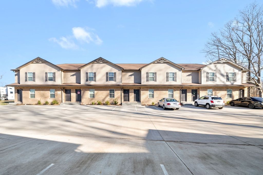243 Smithson Ln Unit F, Clarksville, TN 37040