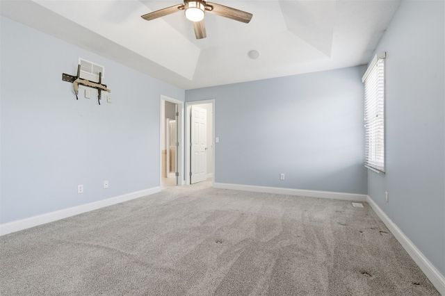 2510 Crooked Creek Road, Bloomington, IL 61705