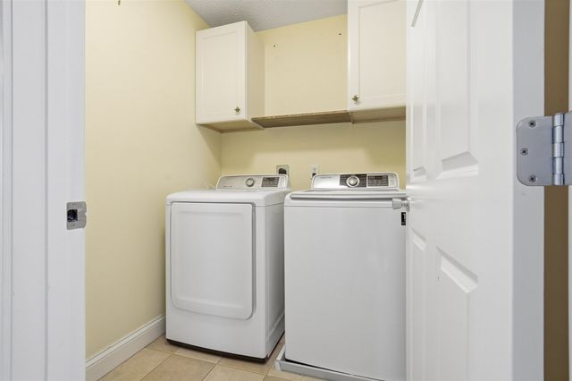 2510 Crooked Creek Road, Bloomington, IL 61705