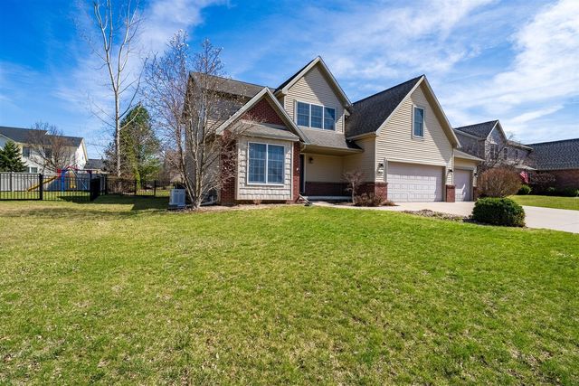 2510 Crooked Creek Road, Bloomington, IL 61705