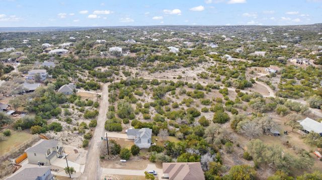 10619 Lake Park DR, Dripping Springs, TX 78620