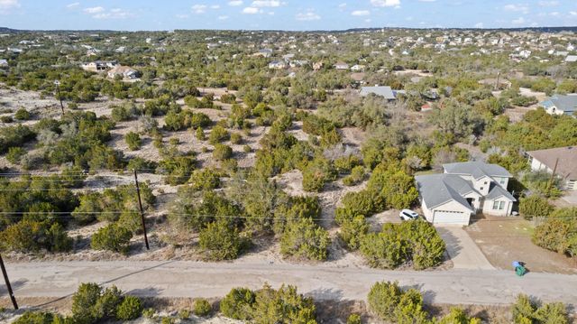 10619 Lake Park DR, Dripping Springs, TX 78620