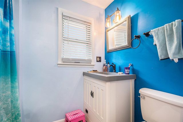 24998 Lake Shore Drive, Dowagiac, MI 49047