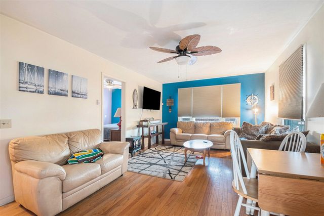 24998 Lake Shore Drive, Dowagiac, MI 49047