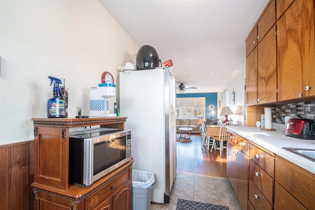 24998 Lake Shore Drive, Dowagiac, MI 49047