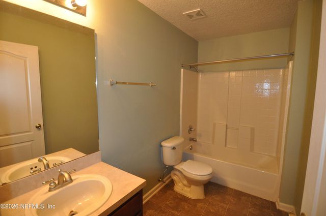 1414 BLUE EAGLE Way E, Jacksonville, FL 32225