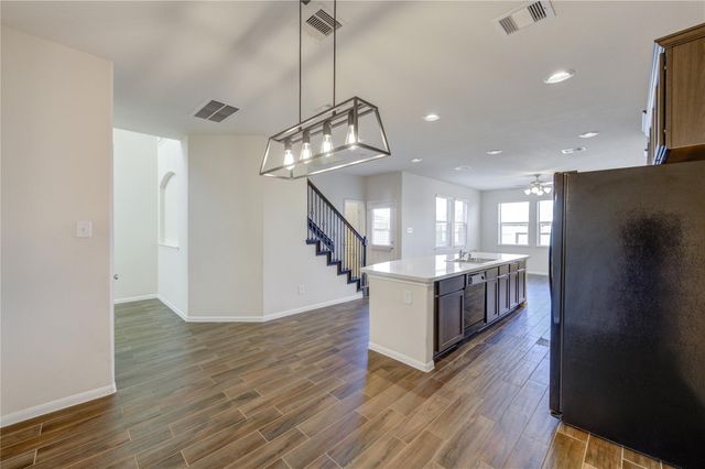 8335 Hawthorn Valley Lane, Houston, TX 77095