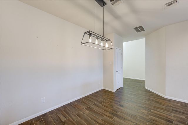 8335 Hawthorn Valley Lane, Houston, TX 77095