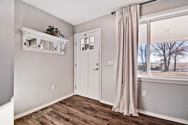 9940 Kitty Road, Gravette, AR 72736