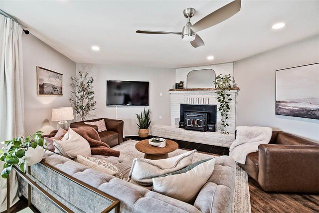 9940 Kitty Road, Gravette, AR 72736