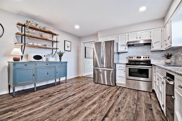 9940 Kitty Road, Gravette, AR 72736