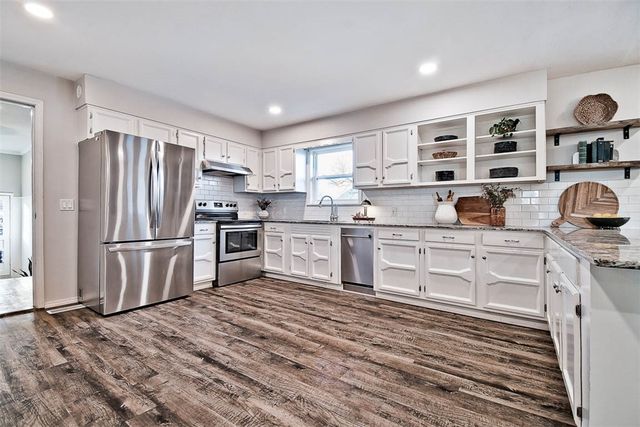 9940 Kitty Road, Gravette, AR 72736