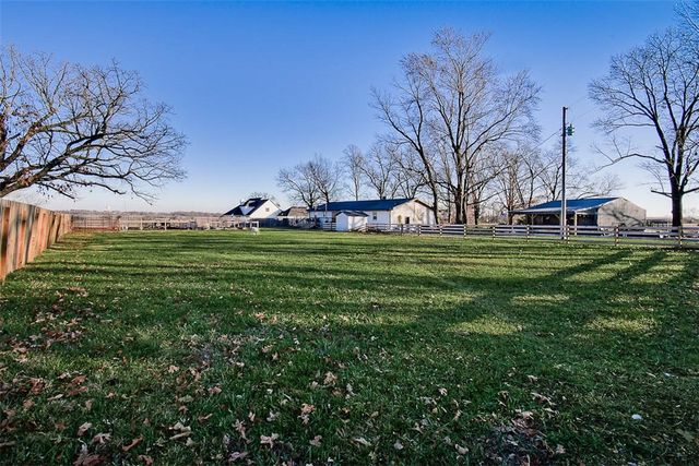 9940 Kitty Road, Gravette, AR 72736