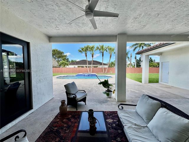 20449 SW 328th St, Homestead, FL 33030