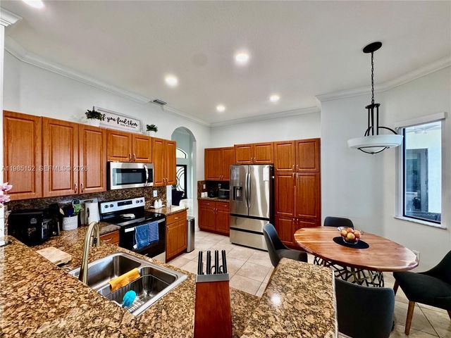 20449 SW 328th St, Homestead, FL 33030