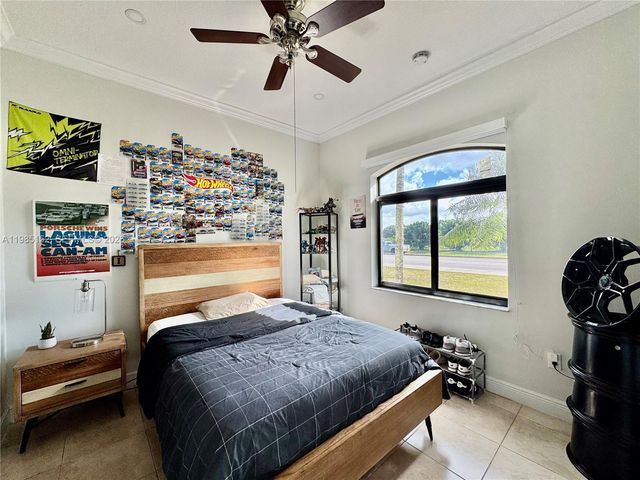 20449 SW 328th St, Homestead, FL 33030