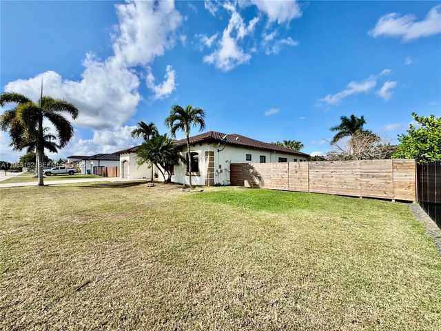 20449 SW 328th St, Homestead, FL 33030